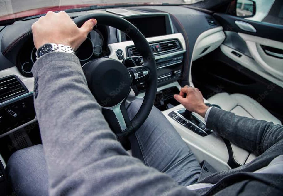 Доставка автомобиля в аренду: как работает сервис подачи и возврата